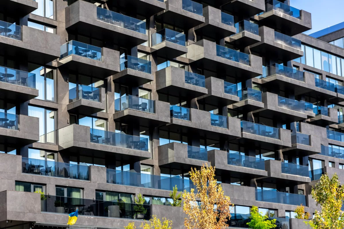 Kosmetyki przeciwzmarszczkowe dla mężczyzn — prosty plan pielęgnacji